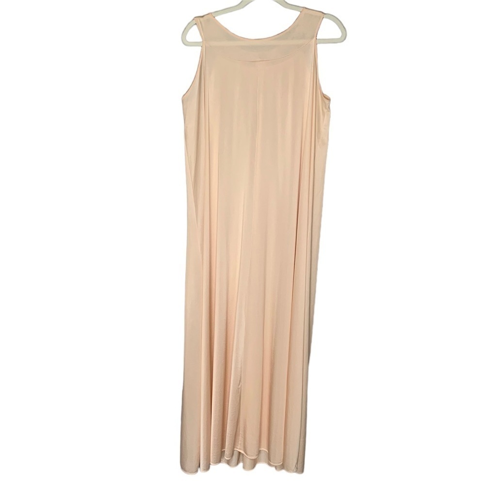 VTG Lorraine light peach sleeveless long nightgown lace neckline. Size M - Picture 2 of 7